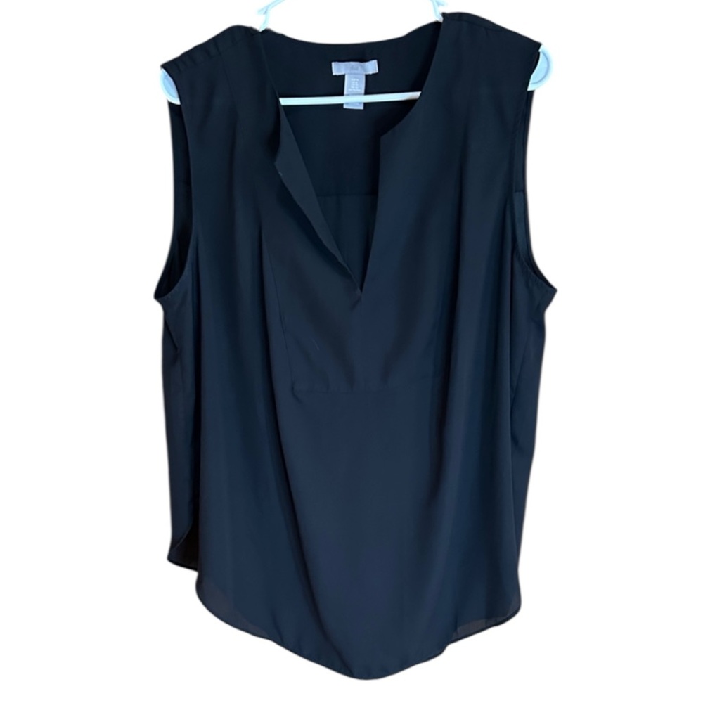 H&M Elegant Black Flowing Sleeveless Top w/Soft Pleats,Scalloped Slit Sides
